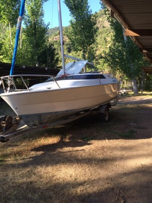 Fernando Hucke Anuncios nauticos en Santiago |  Velero nautisail 19 pie con motor mariner 25 hp. , Bote muy bien cuidado, casco impecable.