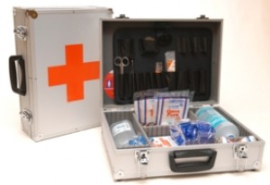 FRANCISCO Anuncios nauticos en Recoleta |  BOTIQUIN PARA TODO TIPOS DE USOS, VARIADOS MODELOS Y MATERIALES